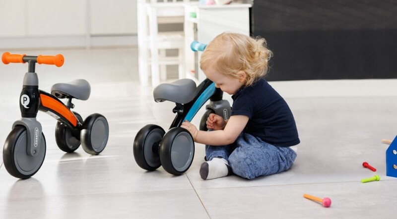 Xe đạp thăng bằng Qplay