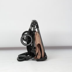 Gọn nhẹ chỉ 4.3kg, gấp gọn trong 3s siêu tiện lợi